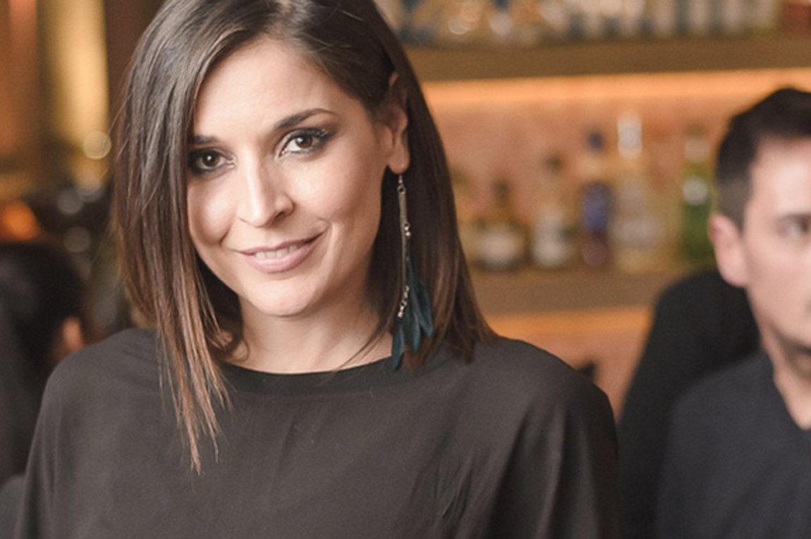 Η Βαλέρια Κουρούπη με «καυτό» μαγιό στα 46 της [φωτογραφία]