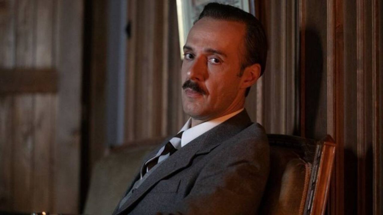 Άγριες μέλισσες spoiler: φοβάται για τη ζωή του ο Τόλιας! Τι κάνει και βρίσκεται σε πολύ δύσκολη θέση