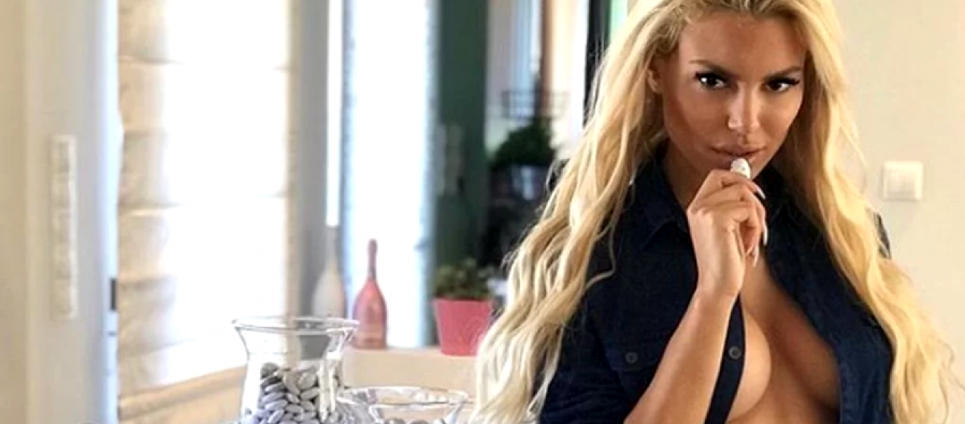 Η Αλεξάνδρα Παναγιώταρου τρέλανε την Μύκονο με το «καυτό» μαγιό της [φωτογραφία]