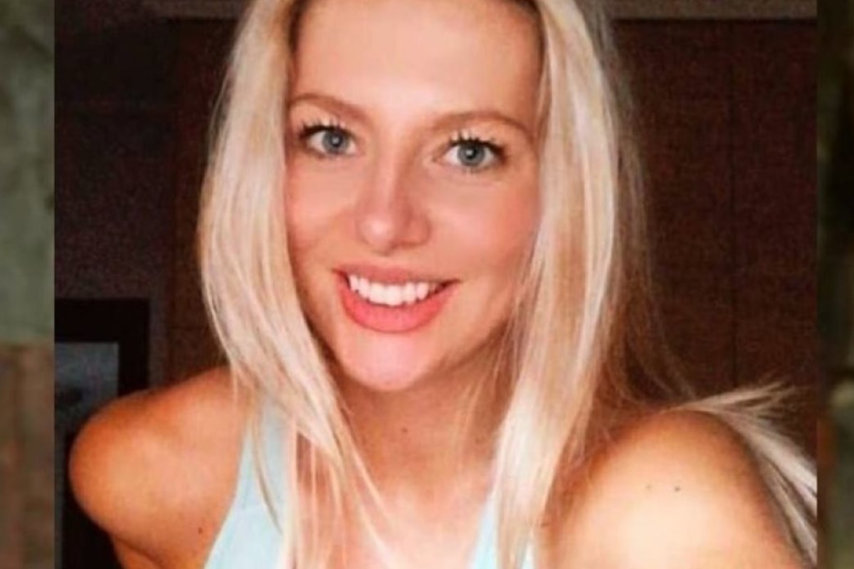 Έλενα Χαμπέρη: η κούκλα του Survivor 4 χώρισε αλλά δεν τα έβαψε μαύρα! Άναψε φωτιές στην Αντίπαρο (φωτογραφίες και βίντεο)