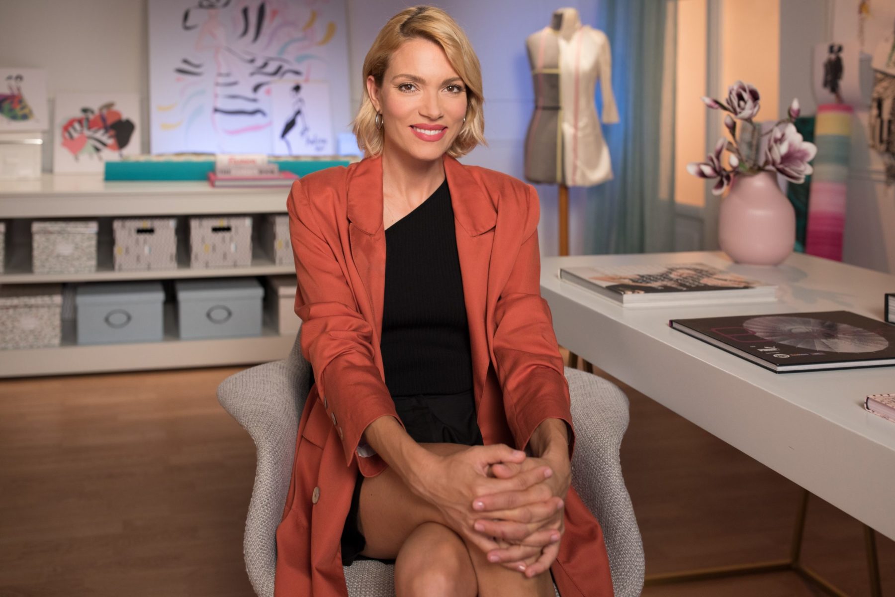 Η Βίκυ Καγιά έγινε 43χρονών και το γιορτάζει με την πιο «καυτή» φωτογραφία