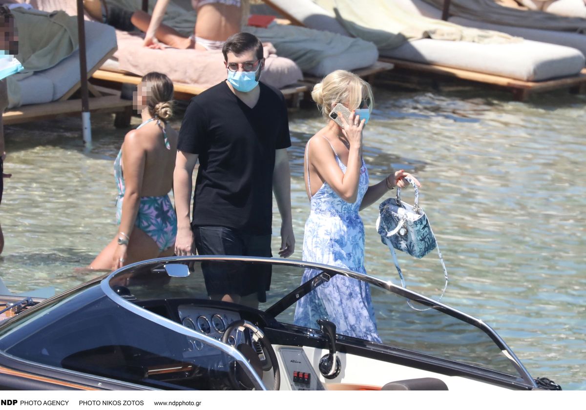 Μετά τις αγκαλιές αρπάχτηκαν: επεισόδιο Καινούργιου - Οικονομόπουλου στη Μύκονο! Αποκαλυπτικό ρεπορτάζ του Ciao