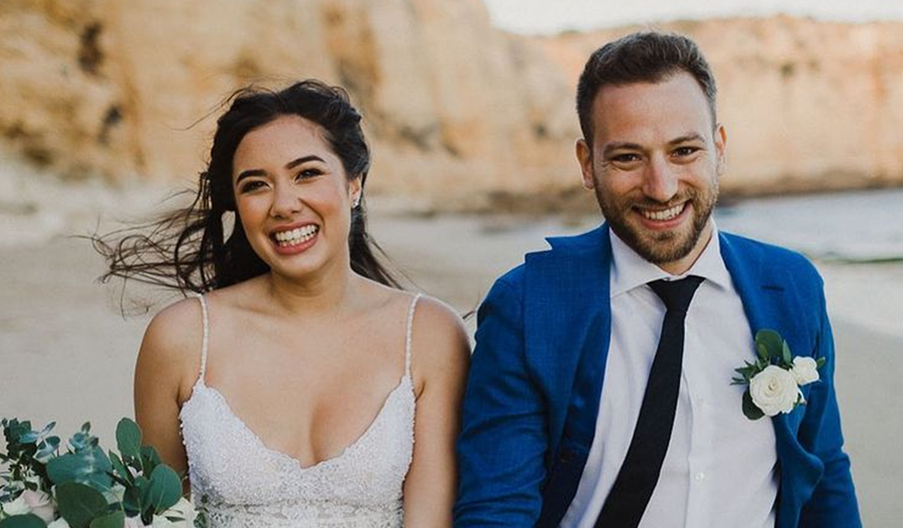 Γλυκά Νερά: Τα πρώτα λόγια της 40χρονης για τη σχέση της με τον 32χρονο πιλότο – Το τρίτο πρόσωπο στον γάμο του Μπάμπη και της Καρολάιν