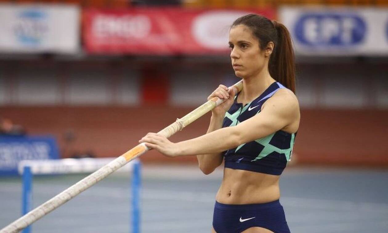 Κατερίνα Στεφανίδη: «Κόρη μας και αδερφή μας η Γαρυφαλλιά και η Καρολάιν»