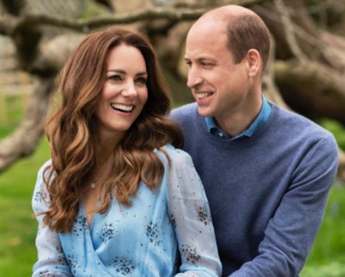 Η Κέιτ Μίντλετον πιάνει μια ταραντούλα με απίστευτη ηρεμία και γίνεται viral [φωτογραφίες]