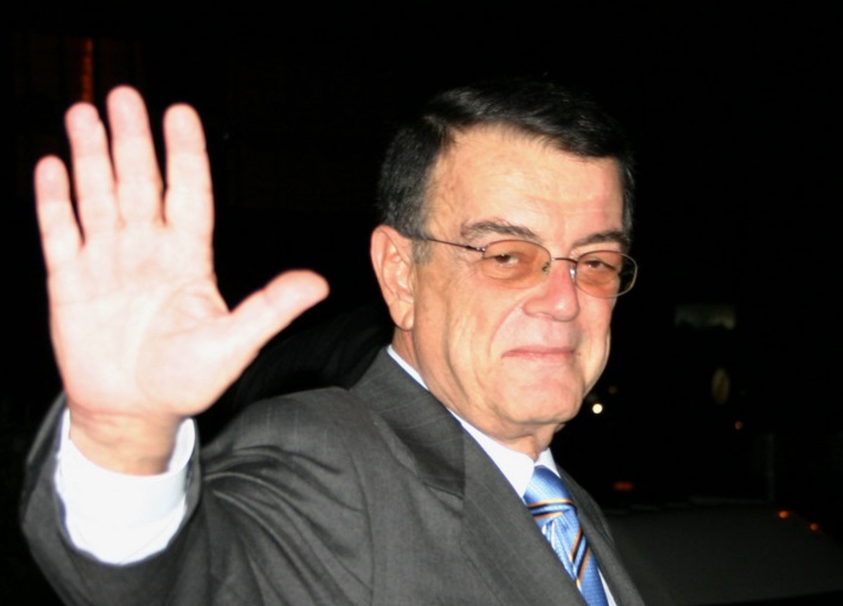 To Spirto αποκαλύπτει για πρώτη φορά: έτσι μοιράστηκαν τα 2 δισεκατομμύρια του Μίνωα Κυριακού! Τι πήραν τα τρία παιδιά και η Μαρί