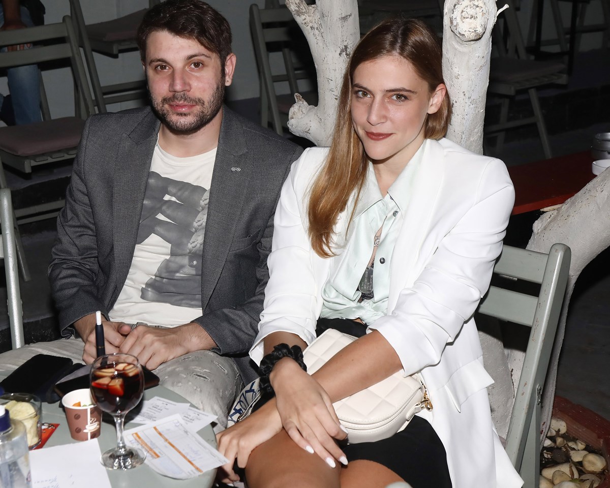 Πάρης Σκαρτσολιάς - Βιργινία Δικαιούλια: απόδραση στη Λευκάδα για τον ερωτευμένο ζευγάρι