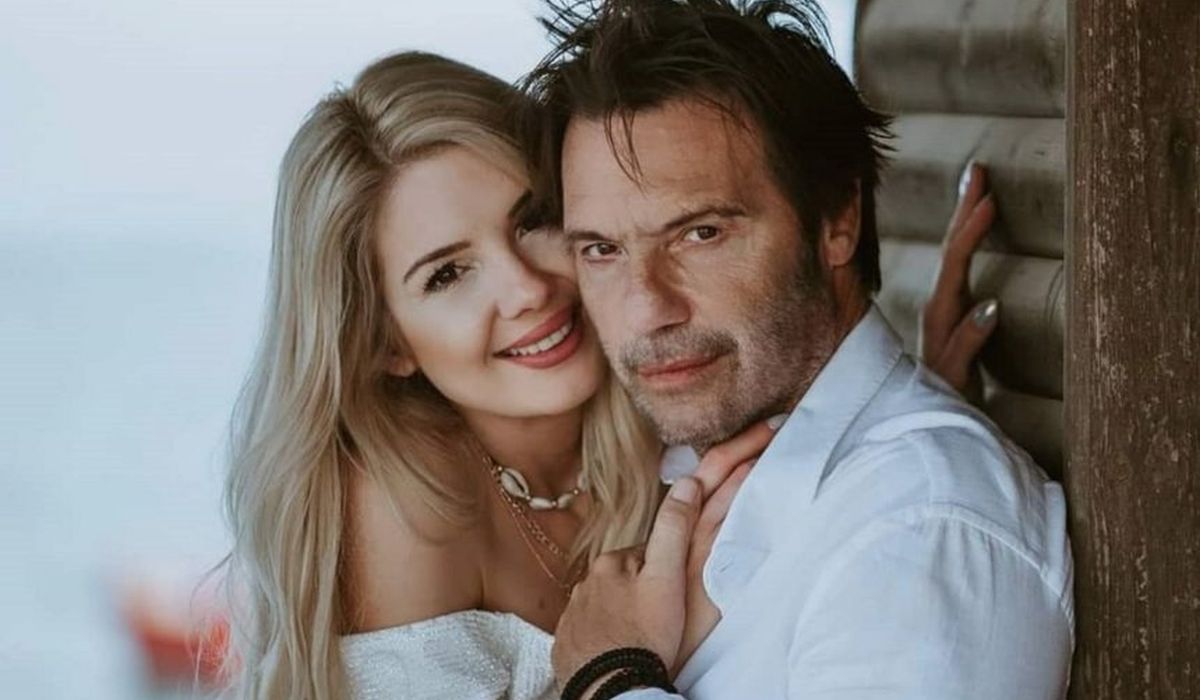 Σοφία Μαριόλα: Αναστάτωσε όλη την Σαντορίνη με το θανατηφόρο κορμί της [φωτογραφίες]