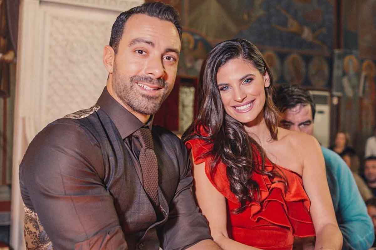 Χριστίνα Μπόμπα – Σάκης Τανιμανίδης: Το σαλόνι τους έχει γίνει παιδική χαρά! [φωτογραφίες]