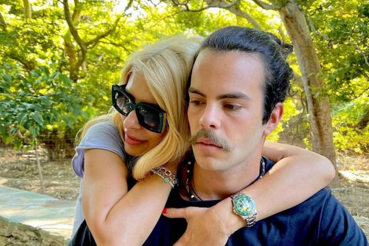 Ελένη Μενεγάκη: Η νέα ανάρτηση του γιου της, Άγγελου που προκάλεσε χαμό στο Instagram!