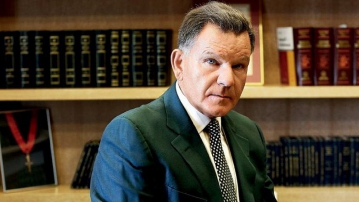 Αλέξης Κούγιας: Αναλαμβάνει την υπεράσπιση του μοντέλου που συνελήφθη με ναρκωτικά στη Γλυφάδα