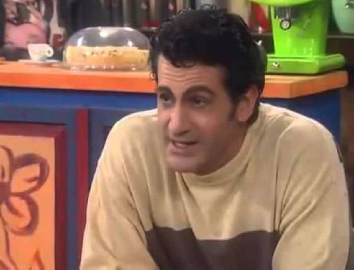 Το καφέ της Χαράς: Αγνώριστος είναι σήμερα ο Αστέρης Νεγρεπόντης