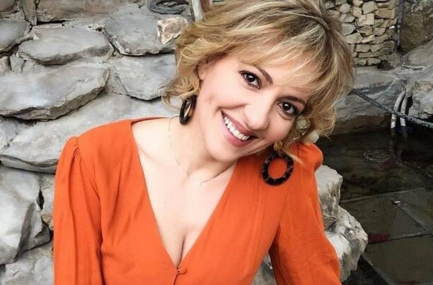 Η Ηρώ Λούπη «μοιράζει» εγκεφαλικά στο Καστελλόριζο! Θα πάθετε πλάκα με το αψεγάδιαστο κορμί της