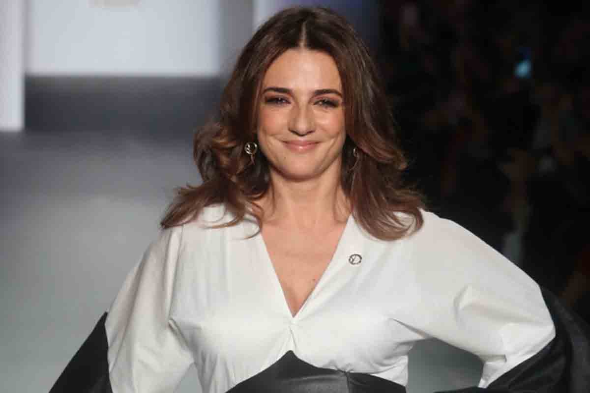 Μαρία Λεκάκη: ποζάρει με το μαγιό της χωρίς ρετούς και… υποκλίνεται το Instagram (φωτογραφίες)