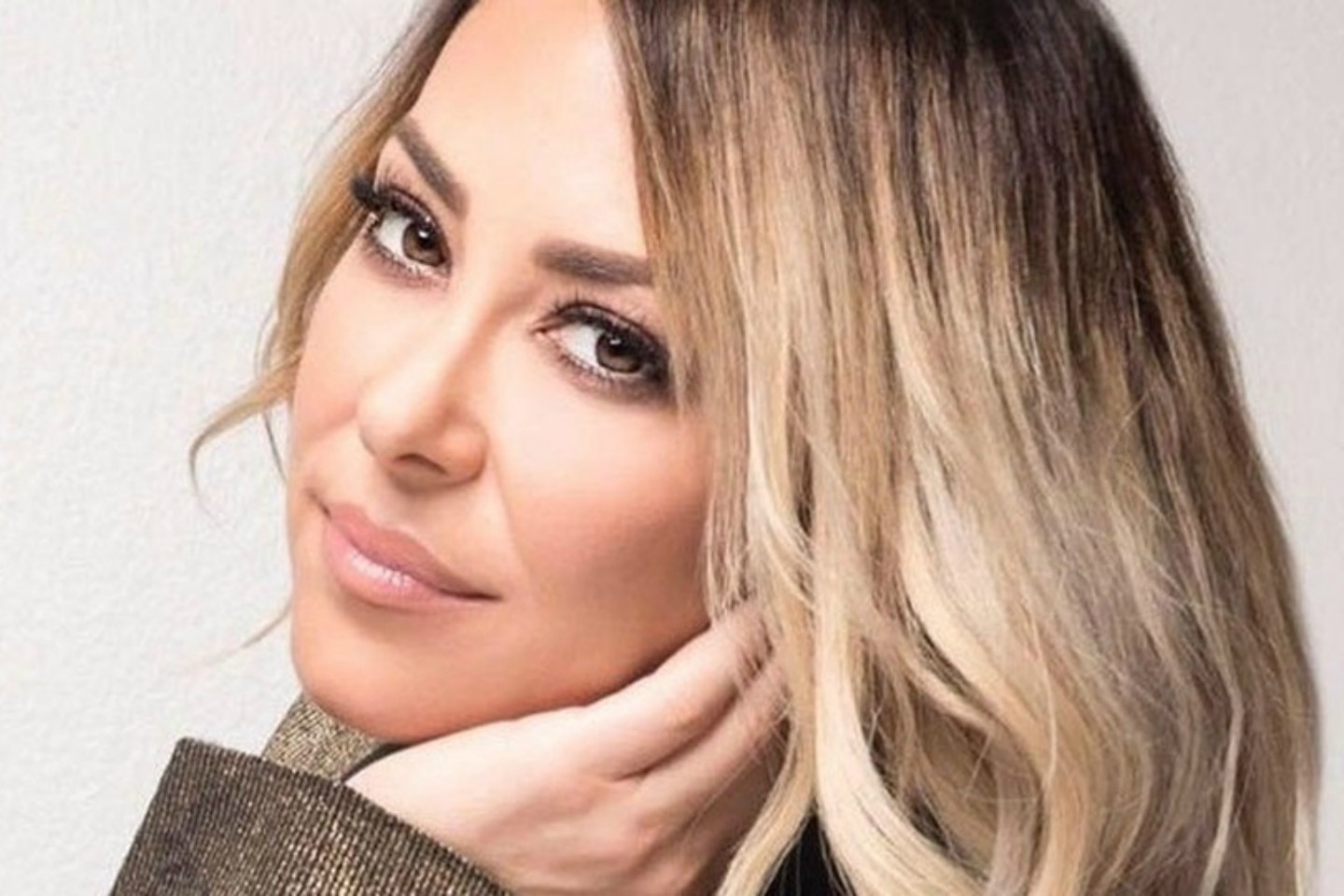 Μελίνα Ασλανίδου: «Τα λόγια μας φτωχά πια... ρίξε μια βροχή Παναγία μου»