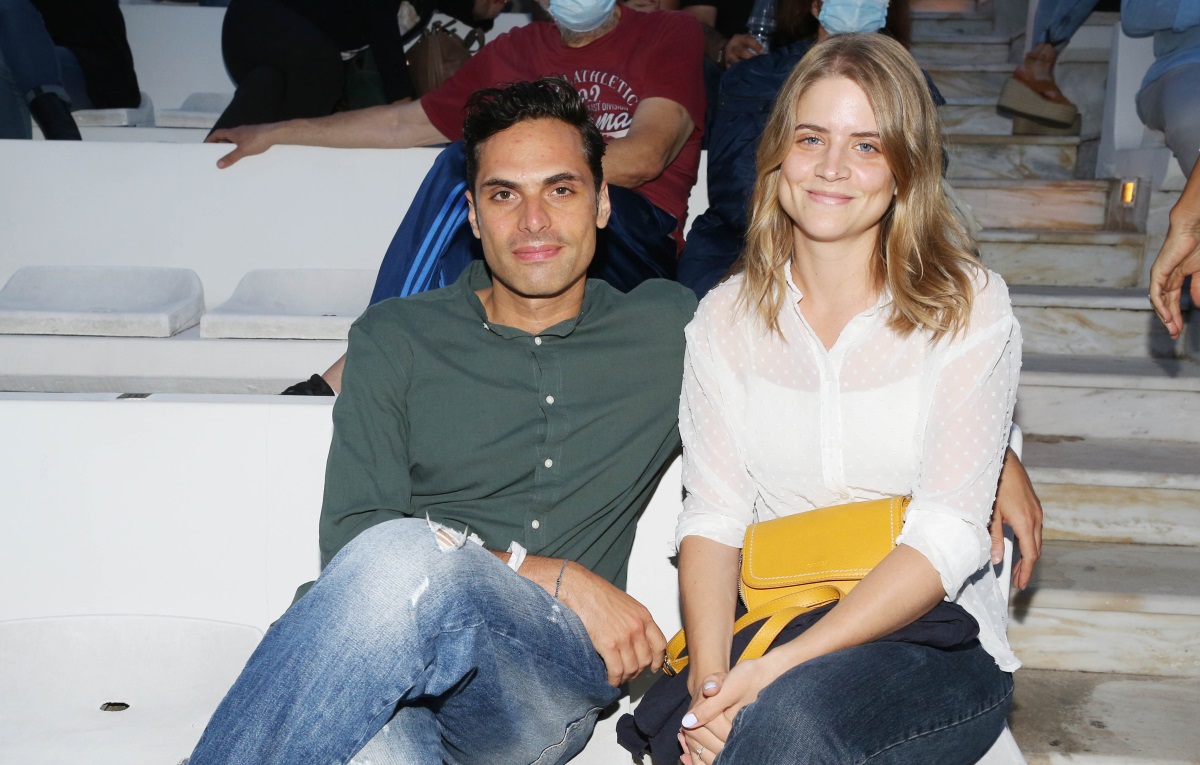 H Δανάη Μιχαλάκη μας δείχνει τις βέρες του γάμου της με τον Γιώργο Παπαγεωργίου