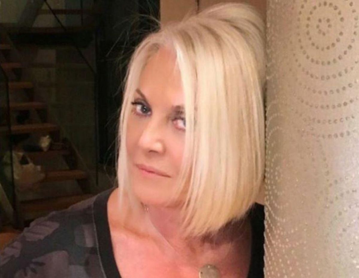 Ξέσπασε η Ρούλα Κορομηλά για τη μεγάλη φωτιά στη Βαρυμπόμπη: «Κάψτε όλη την Ελλάδα. Νέρωνες!»