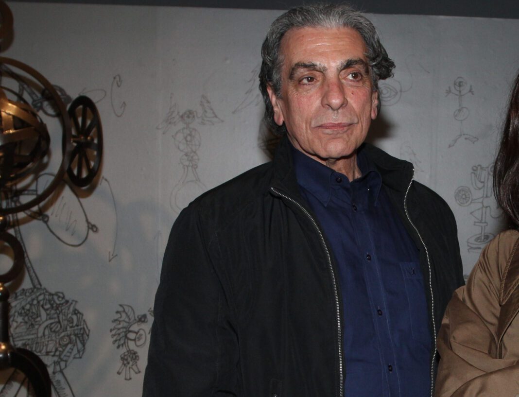 Πέθανε ο σχεδιαστής μόδας Χάρης Χουρμούζης