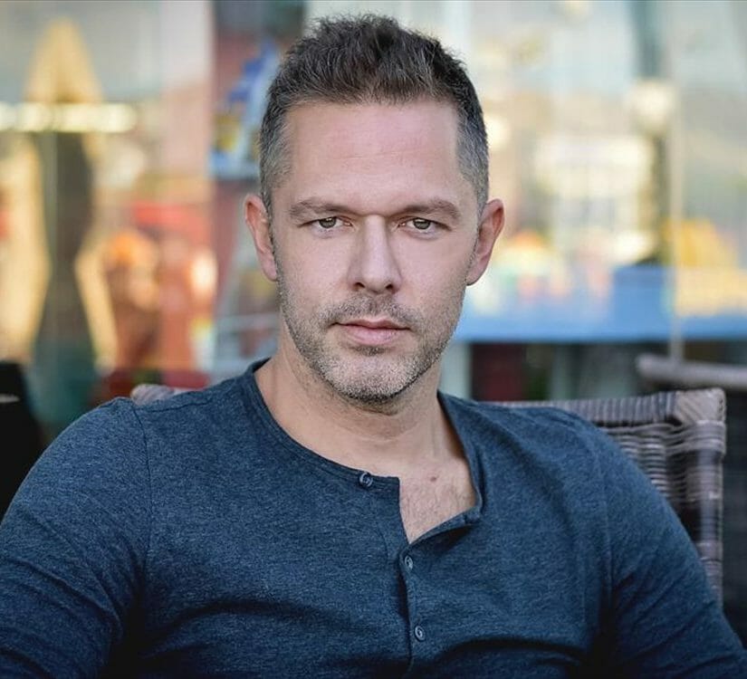 Χρήστος Λούλης: «Είχα πάντα πολύ έντονο το ένστικτο της περιφρούρησης στα προσωπικά θέματα»