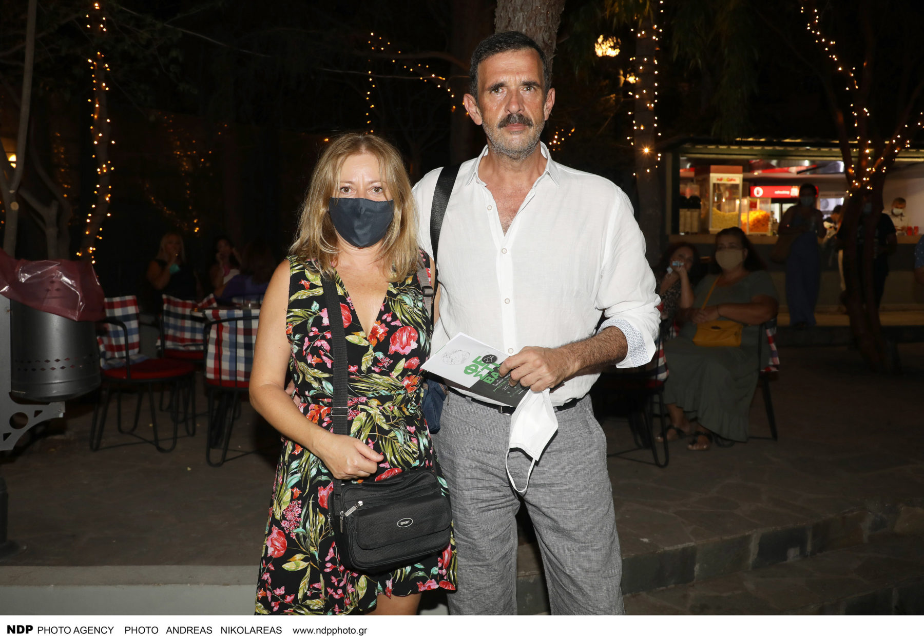 Λεωνίδας Κακούρης: Σπάνια βραδινή έξοδος με την σύζυγό του [φωτογραφίες]