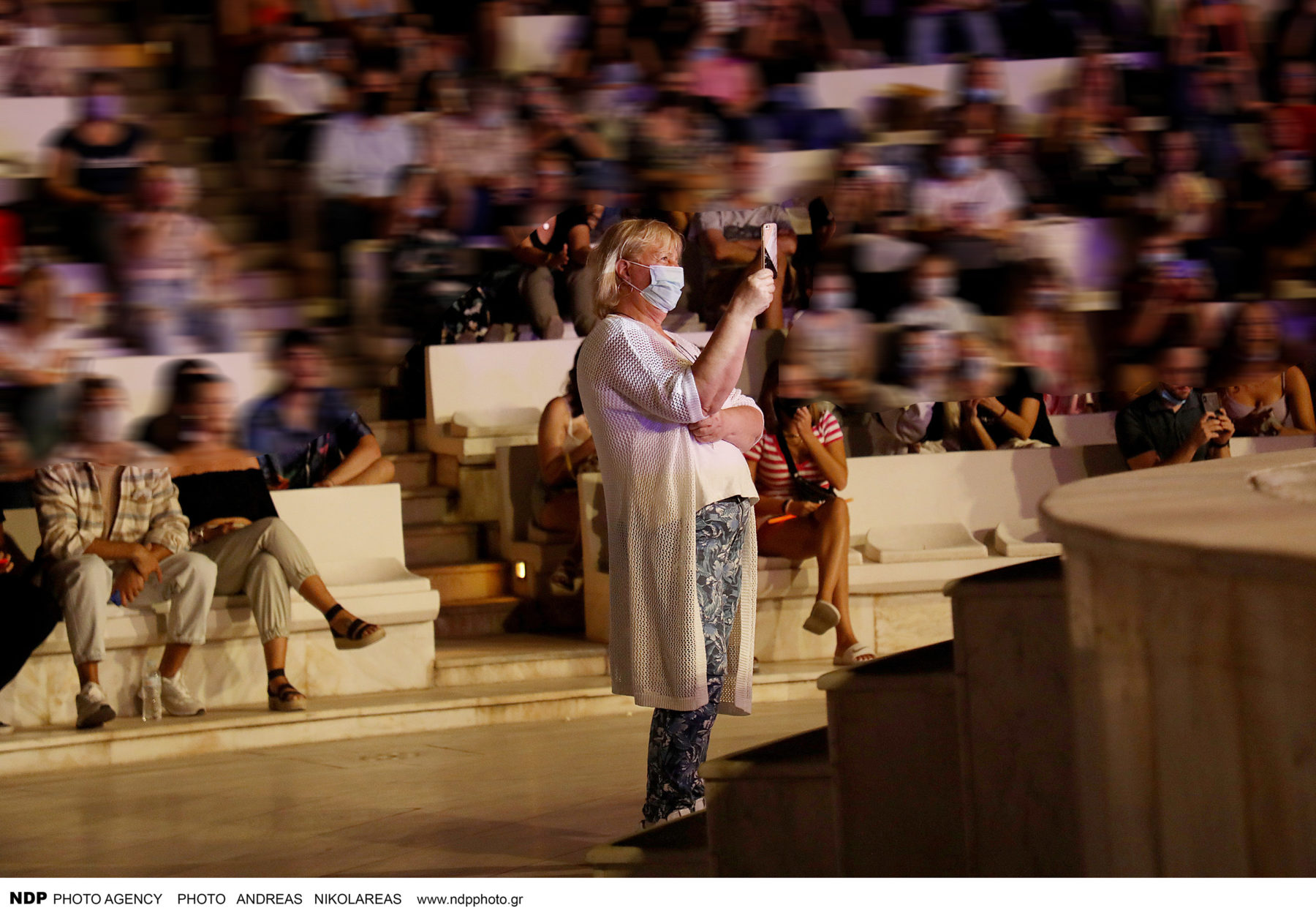 Έλενα Παπαρίζου: Η μητέρα της είναι η μεγαλύτερη θαυμάστριά της [φωτογραφίες]