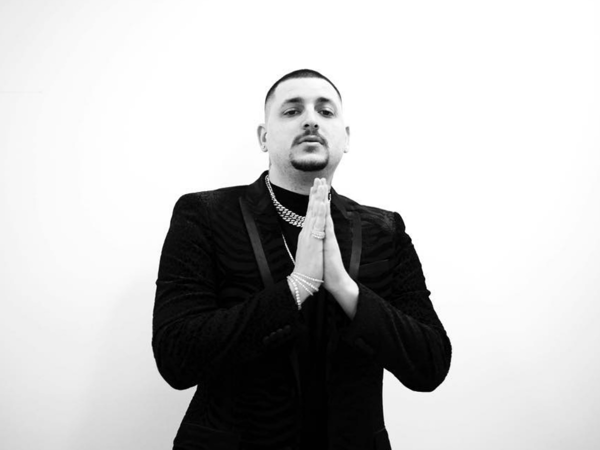 Mad Clip: Κατέστρεψαν μνήμα στην κηδεία του τράπερ [φωτογραφίες]