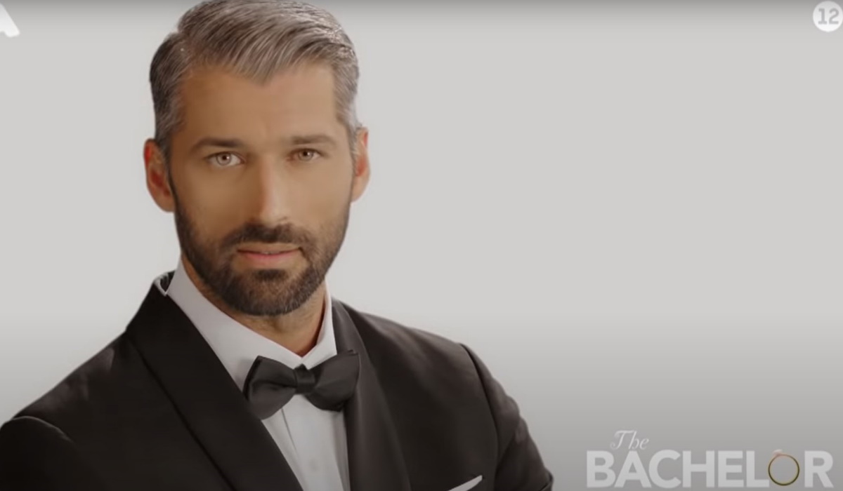 The Bachelor 2: ο Αλέξης Παππάς ανακοίνωσε μια έκτακτη αποχώρηση από το ριάλιτι