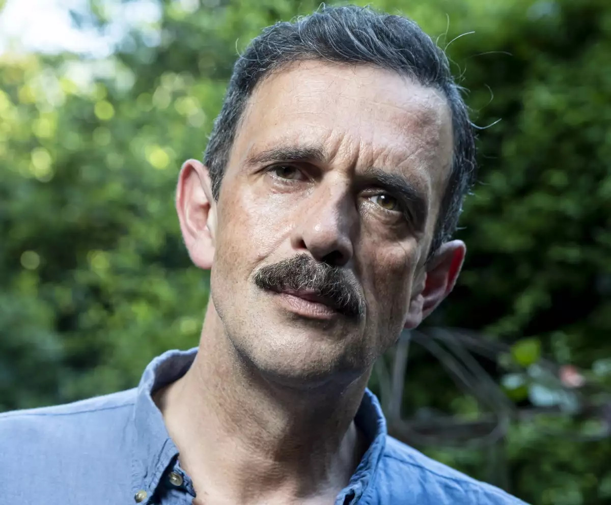 Λεωνίδας Κακούρης - Άγριες Μέλισσες: «Ο Δούκας στην αρχή του τρίτου κύκλου είναι αρκετά καταβεβλημένος και κουρασμένος»