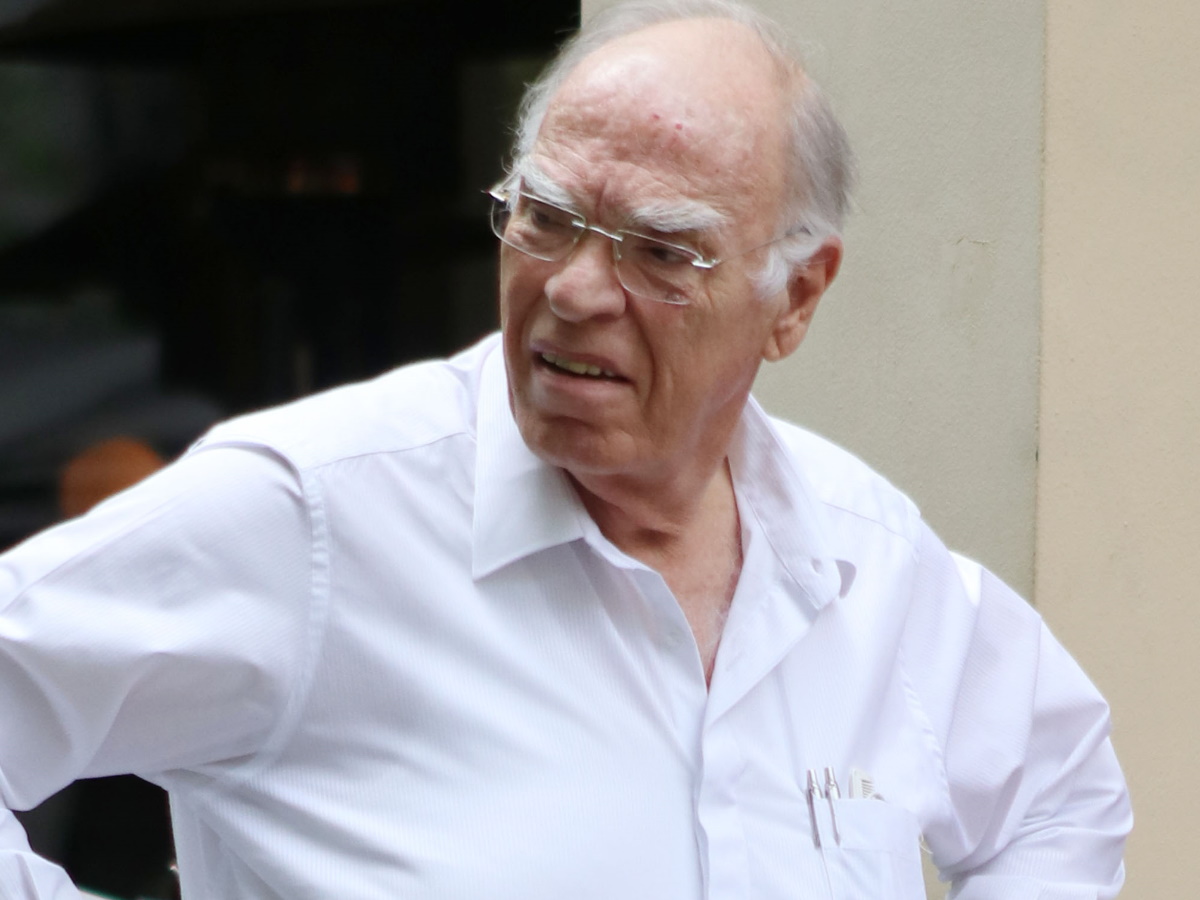 Διασωληνώθηκε ξανά ο Βασίλης Λεβέντης