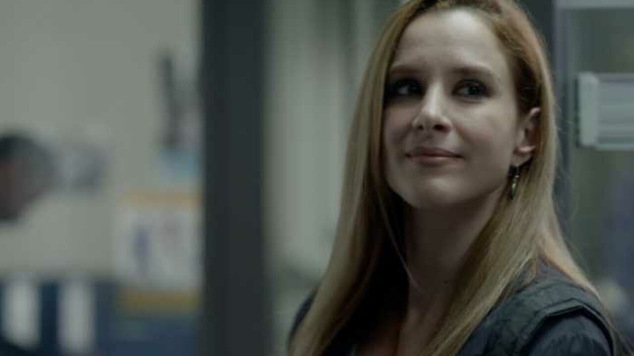 Ήλιος: η Δάφνη έχει πάρει το μωρό και το έχει σκάσει από το νοσοκομείο…