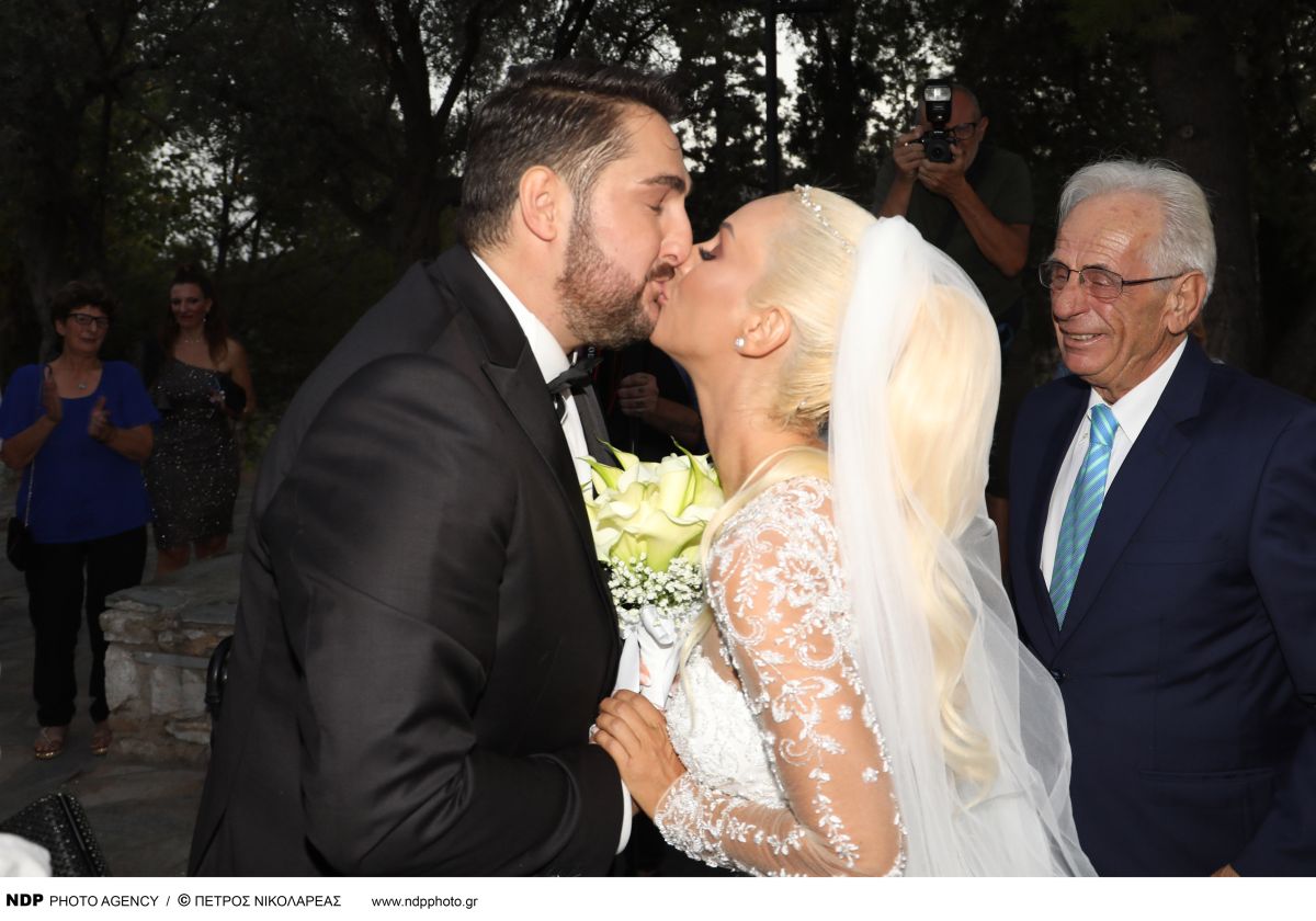 Κυριάκος Κυανός - Στάτη Μπούρα: παντρεύτηκαν και βάφτισαν την κόρη τους (φωτογραφίες)