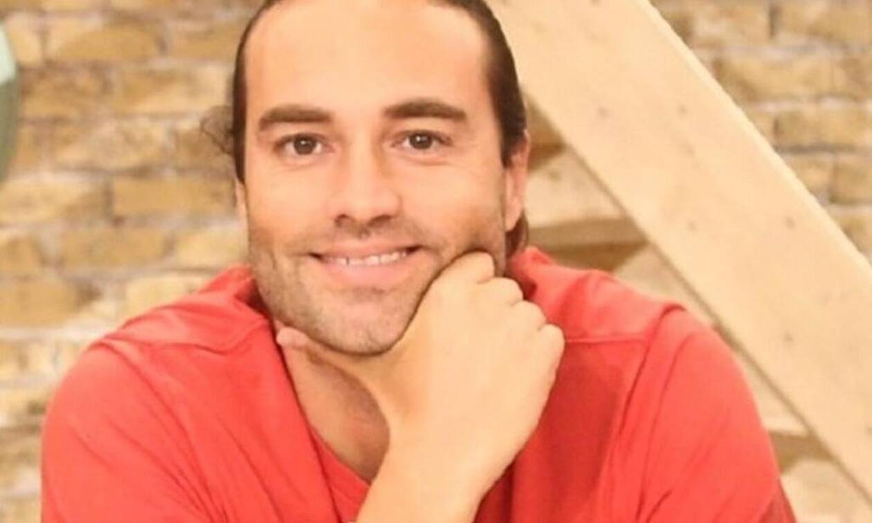 Κώστας Φραγκολιάς: «Με ώθησε να σταθώ στα πόδια μου πιο γρήγορα ο θάνατος του πατέρα μου»