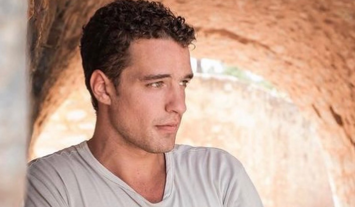 Γη της ελιάς: Ο Λίαμ Άιρλαντ επιστρέφει για να διεκδικήσει ξανά τη Μυρτάλη