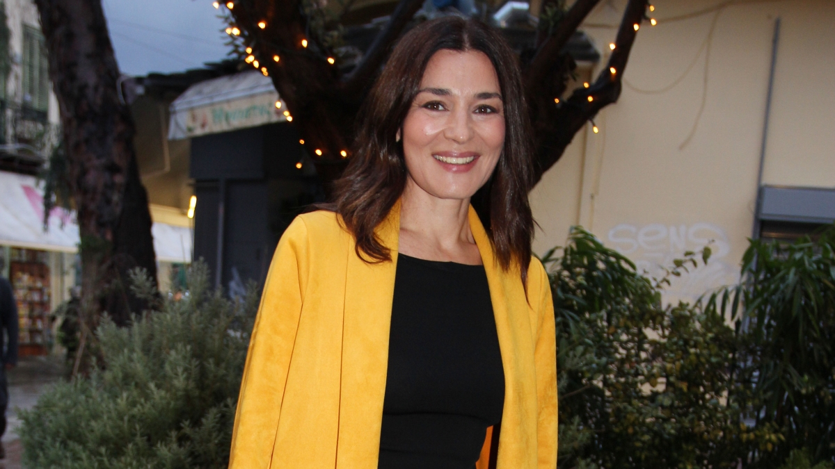 Μαρία Ναυπλιώτου: Ποζάρει χωρίς ίχνος μακιγιάζ στα 52 της