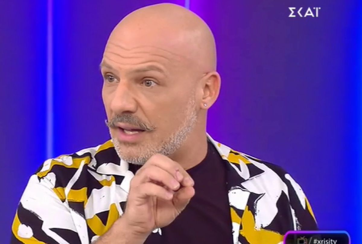 Νίκος Μουτσινάς: «Είναι ωραίο που ξεφτιλιζόμαστε μόνοι μας! Μπράβο, παιδιά, αυτό είναι!»