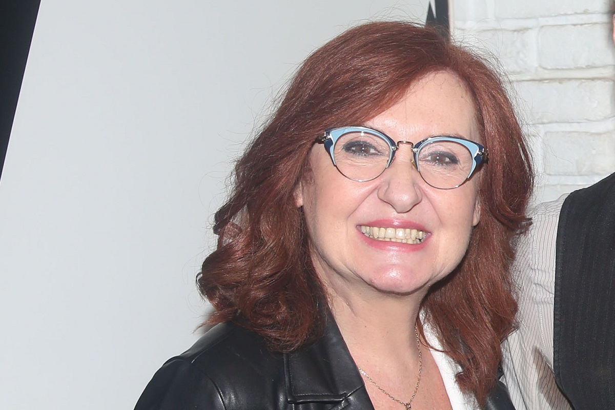 Φωτεινή Ντεμίρη: «Πόσο εύκολο είναι να βλέπεις έναν βιαστή και να διασκεδάζεις μαζί του;»