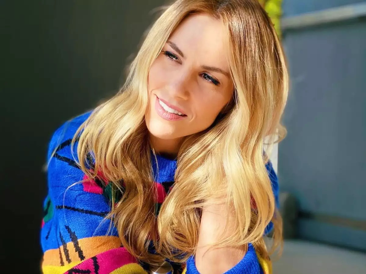 Ντορέττα Παπαδημητρίου: «Μπουνιά στο στομάχι, με σόκαραν, πού να τα γνωρίζω;»