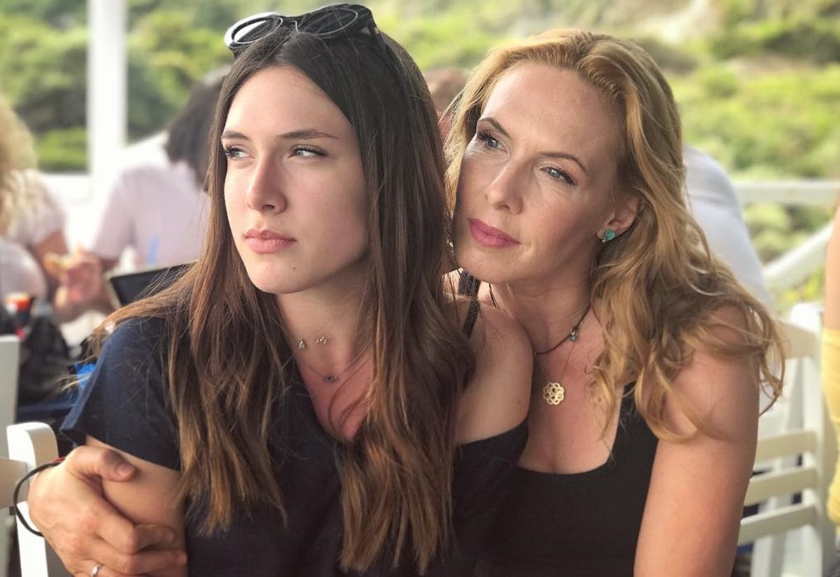 Εβελίνα Παπούλια: «Μου φαίνεται καρμικό που η κόρη μου κάνει το ντεμπούτο της στο Mega»