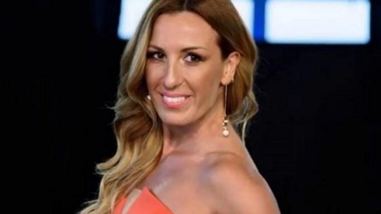 Πηγή Δεβετζή: «Παράγοντας του αθλητισμού κατέβασε το παντελόνι του και με έριξε στον καναπέ»