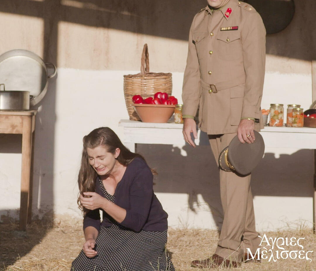 Άγριες Μέλισσες: Το twitter υποκλίθηκε στην Μαρία Κίτσου - Η σκηνή που η Λενιώ καταρρέει!