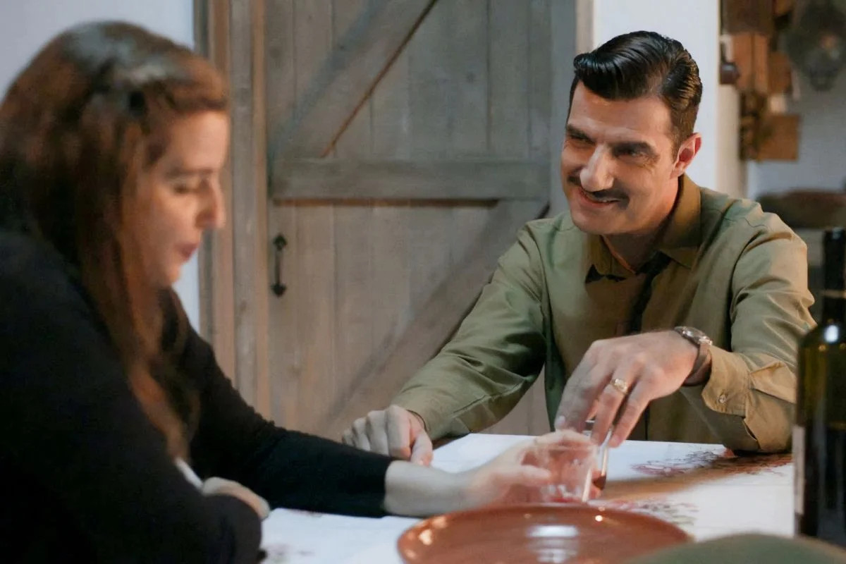 Άγριες Μέλισσες spoiler: ο Ζάχος βοηθά την Ελένη να συναντήσει τον Λάμπρο