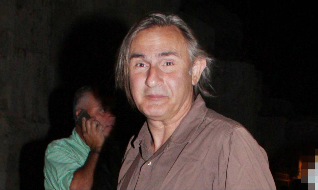 Άκης Σακελλαρίου: «Την μια ημέρα παίζαμε το Mamma Mia στην Πάτρα και το επόμενο βράδυ μπήκα στην εντατική»