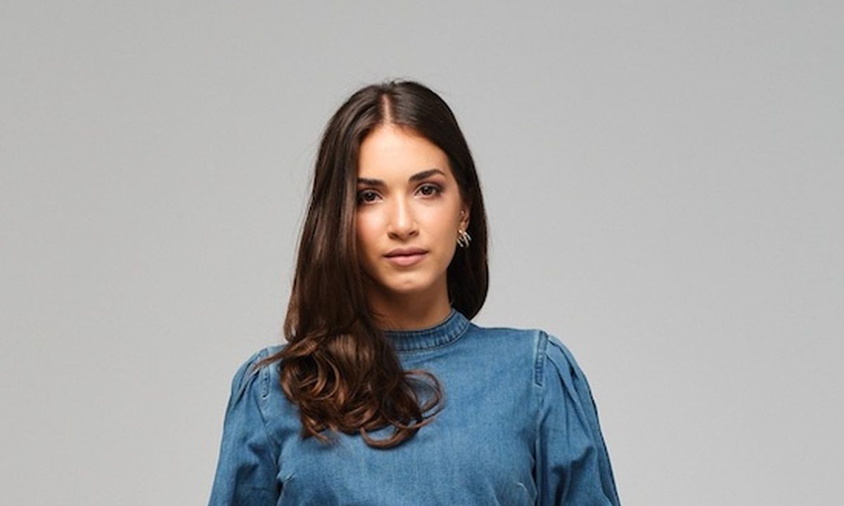 Αντιγόνη Νεοφύτου - Η γη της ελιάς: «Ο Ισίδωρος από παλιά δεν ενέκρινε να είναι η Μαρίνα με τον γιο του, εξαιτίας της κοινωνικής της τάξης»