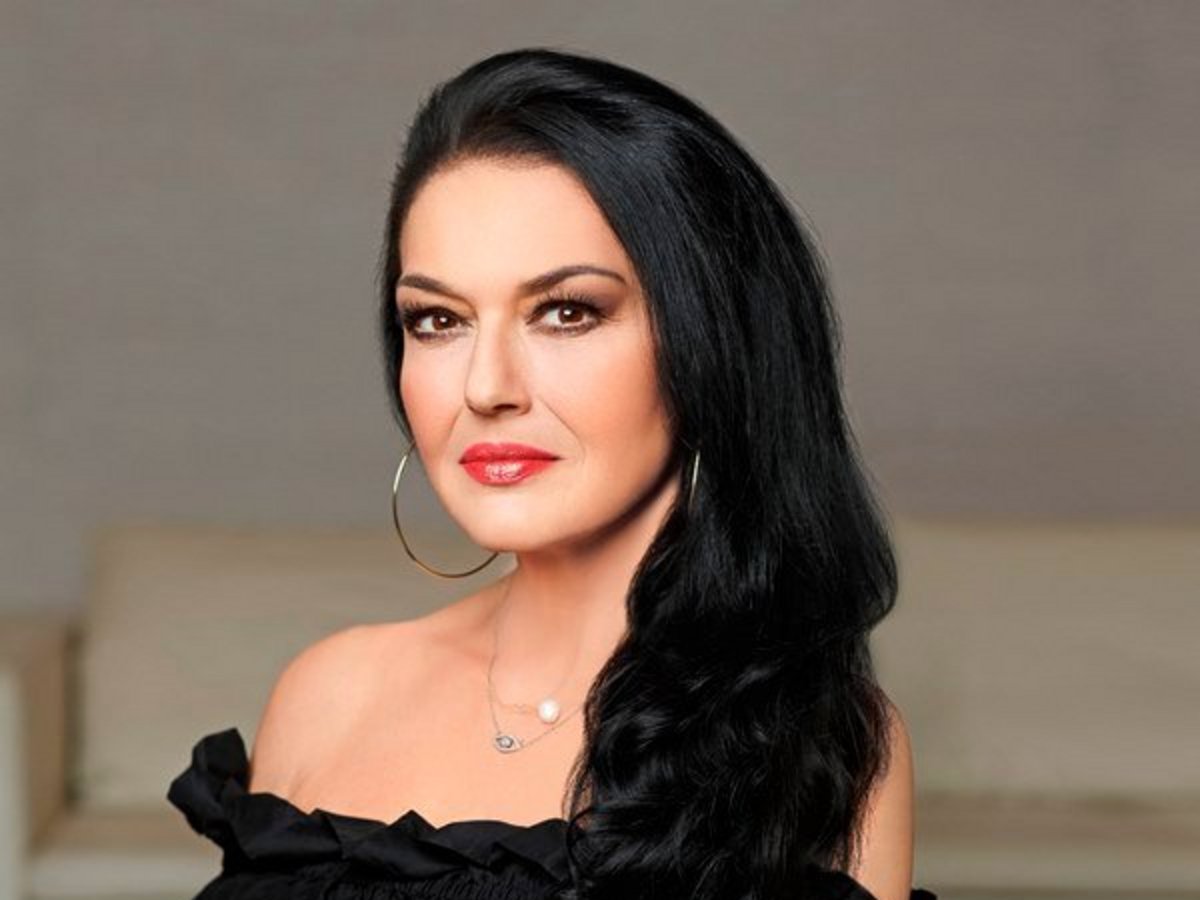 Η Ελένη Φιλίνη εξομολογείται: «Κόντεψα να πεθάνω»