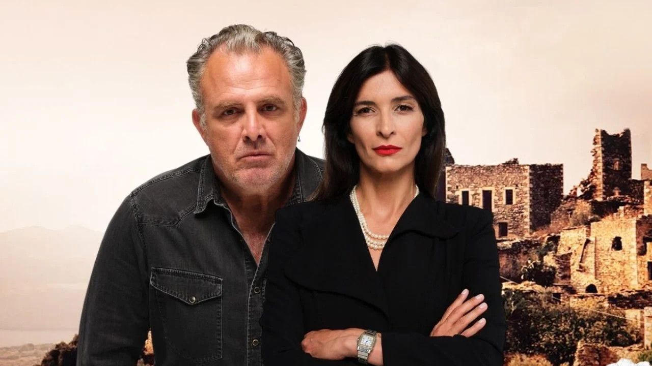 Η γη της ελιάς: Ο Κουράκος πιάνει στα πράσα την Ιουλία με τον Στάθη