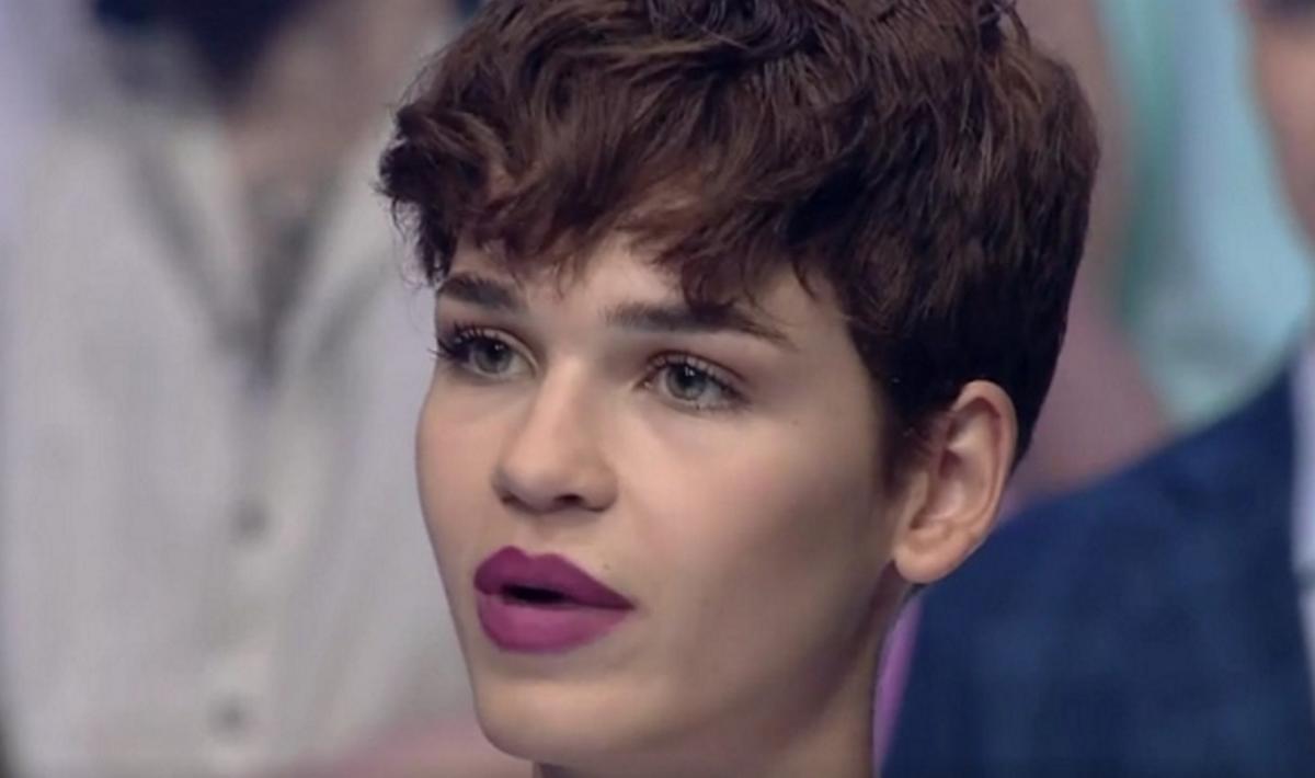 GNTM 4 - Κυβέλη: «Προσπαθώ να μην βγω «σκύλα» στα πλάνα»