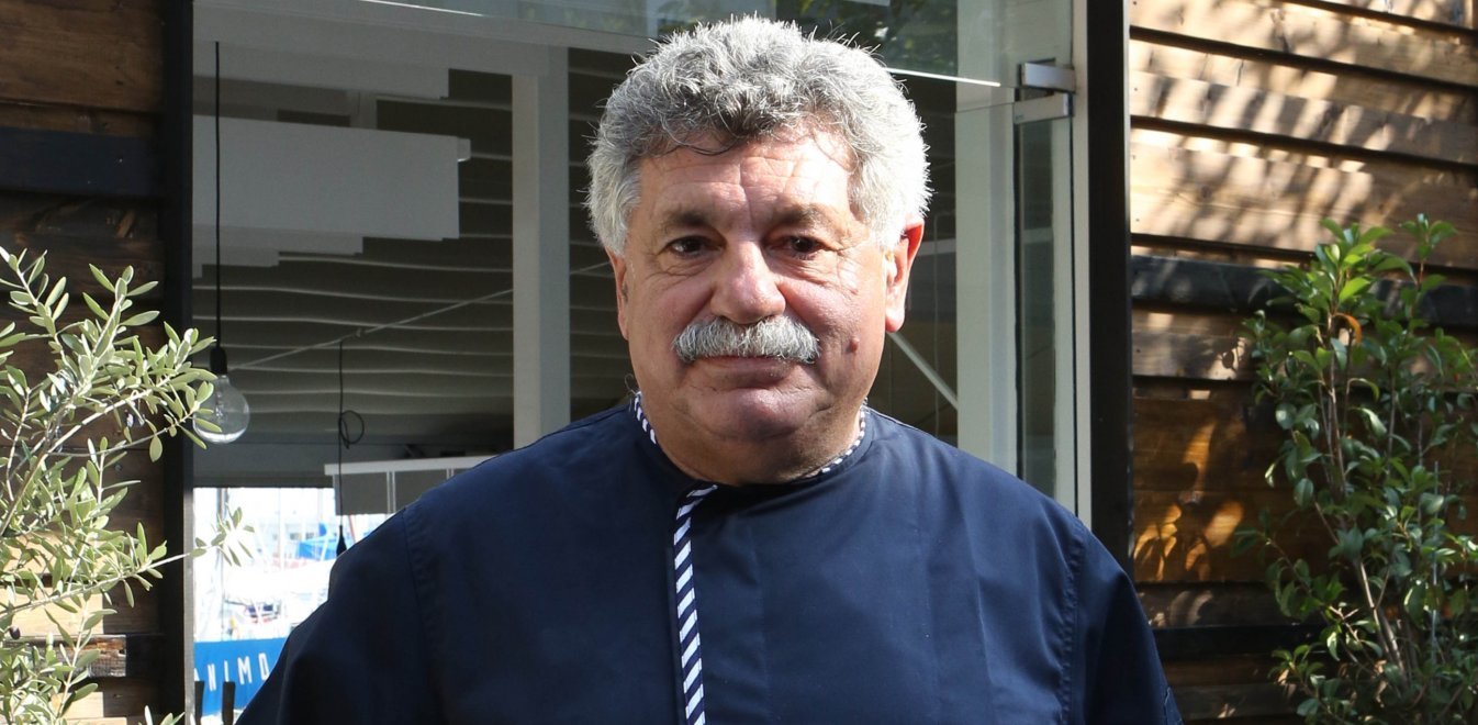 Λευτέρης Λαζάρου: «Επιτήδειοι «ψαρεύουν» 250 ευρώ, χρησιμοποιώντας το όνομά του»