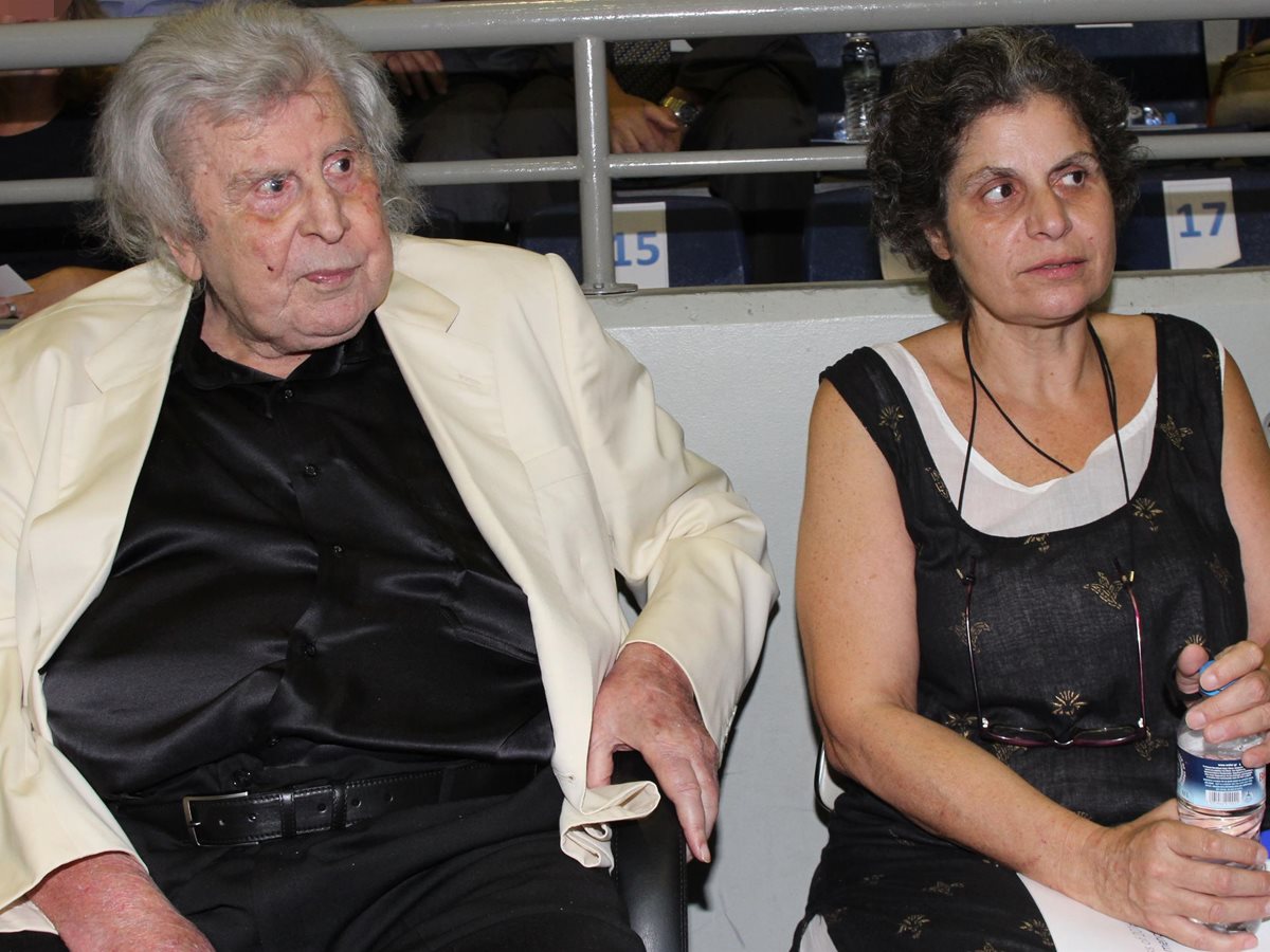 Μαργαρίτα Θεοδωράκη: «Δεν ξέρω αν θα πάω στο μνημόσυνο του πατέρα μου..»