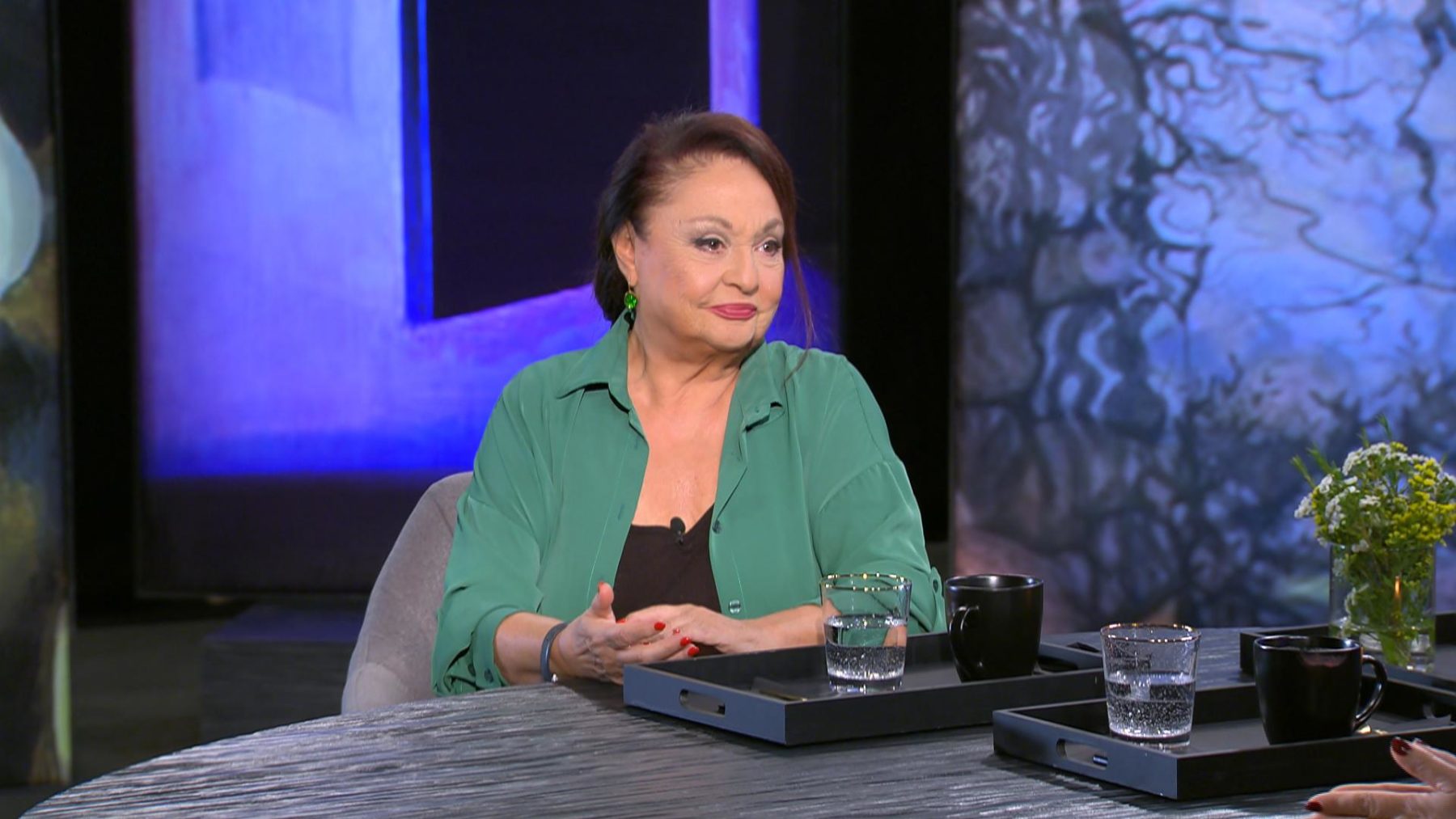 Μίρκα Παπακωνσταντίνου: «Το θεατρικό σανίδι γίνεται πολύ εύκολα βρεγμένο και σηκώνεται και σε χτυπάει»