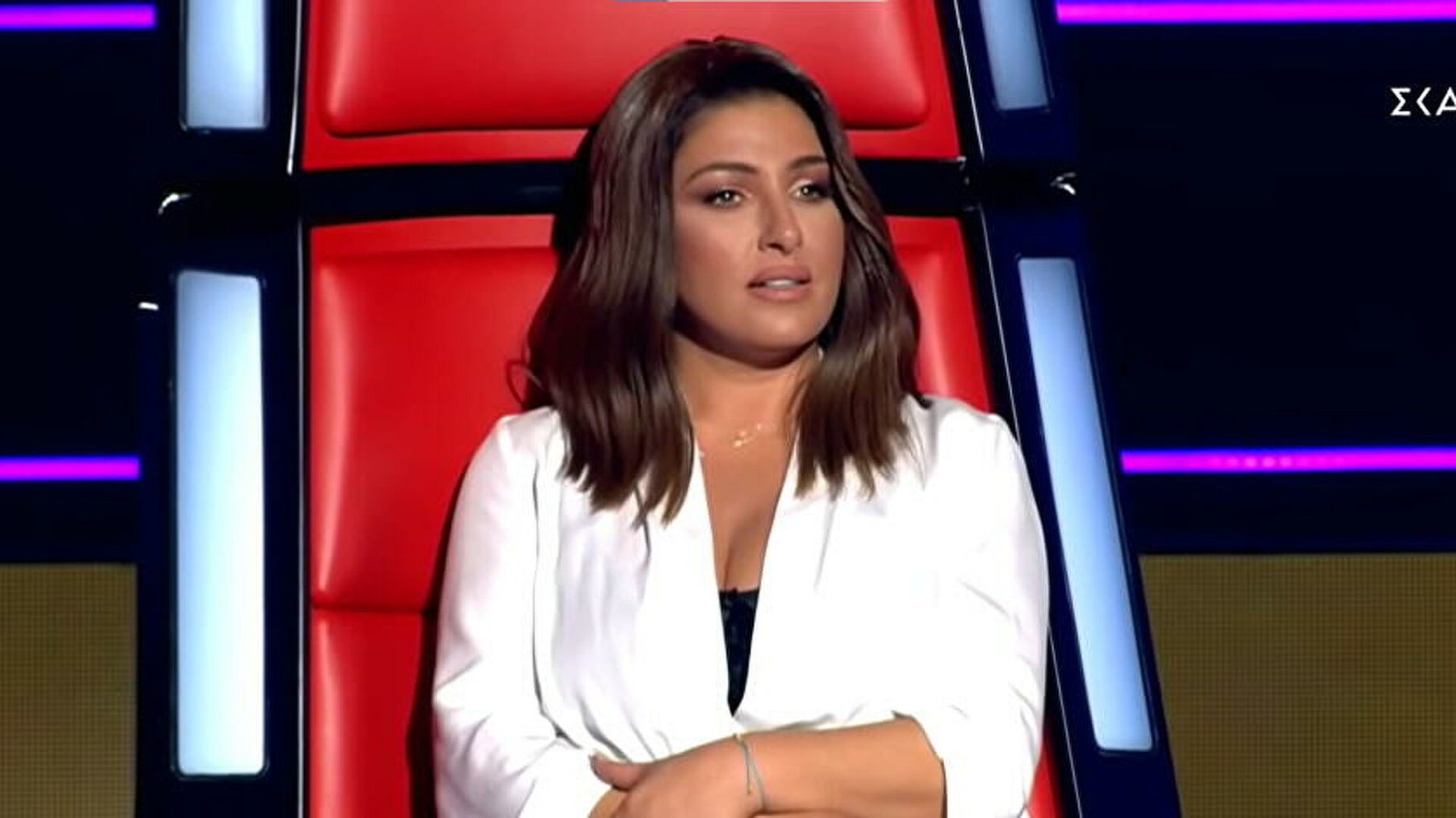 Έλενα Παπαρίζου: Αυτό είναι το φωτεινό και άνετο σπίτι της τραγουδίστριας [φωτογραφίες]